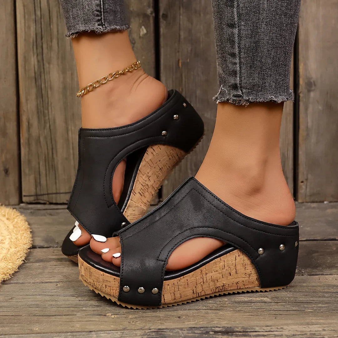 Comfort Step Stud Wedges — Black